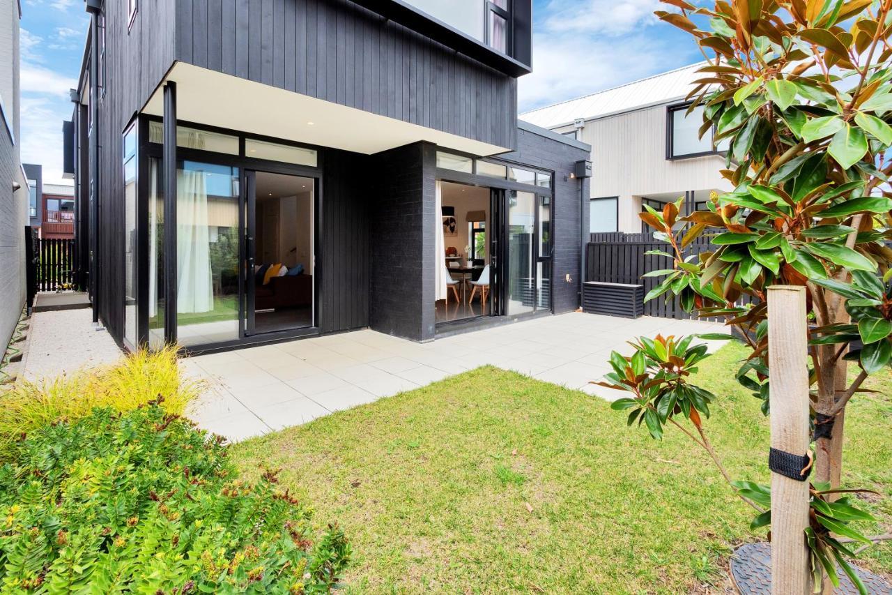 Blissful Breeze Townhouse With Parking And Patio Villa Auckland Exterior photo